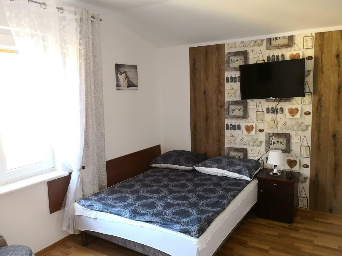 Pokoje Wakacyjne - Wizygran Leba Exteriér fotografie